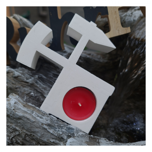 „Eisen & Schlägel“ – warmes Licht auf kaltem Beton